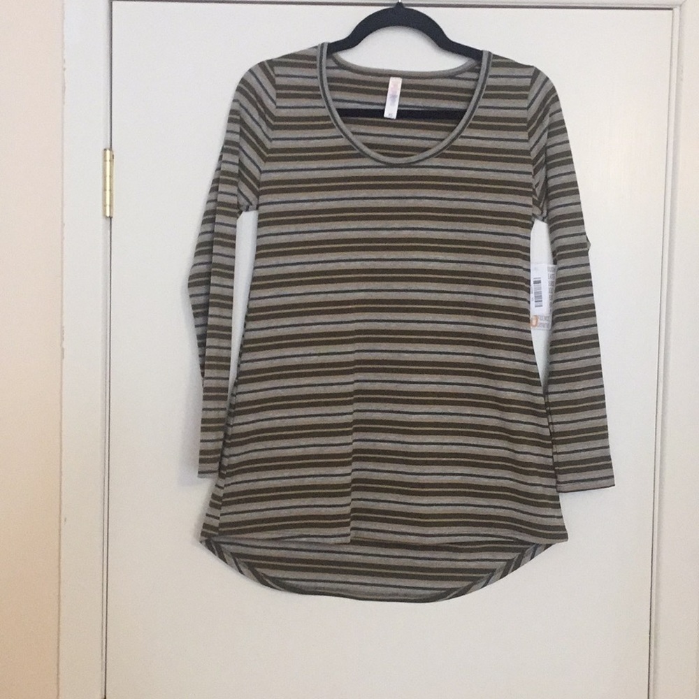 XS LuLaRoe Lynnae‎ Shirt E01 1832